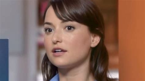 milana vayntrub nude|The Real Reason The AT&T Commercial Girl Is Hiding Her Body .